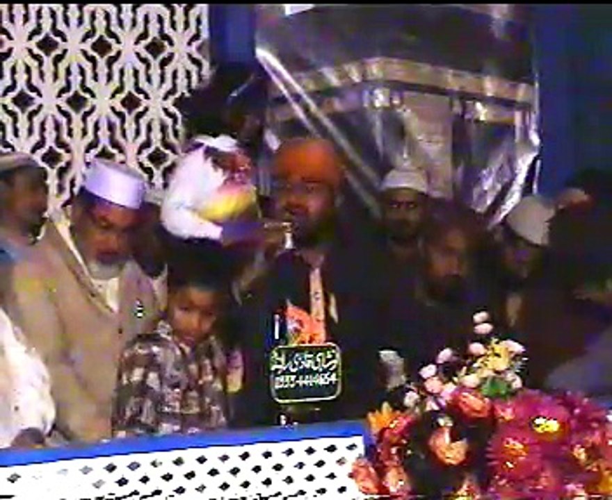Beautifull Naat Aqa meriyan akhiyan madine wich mehfil Toka wala Chowk shadbagh lahore 2015 By Muhammad Usman Qadri