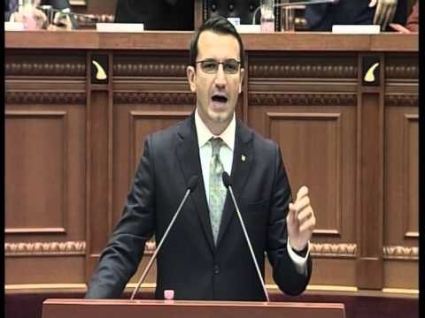 PARLAMENTI MIRATON ULJEN E MOSHES SE PENSIONIT PER MINATORET NGA 60 VJEÇ NE 55 VJEÇ LAJM