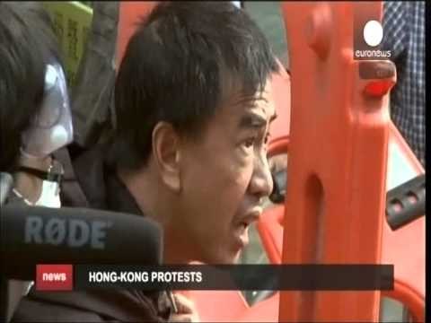 PROTESTUESIT NE HONG KONG KERKOJNE BISEDIME DIREKTE ME ZYRTARET E LARTE KINEZE LAJM
