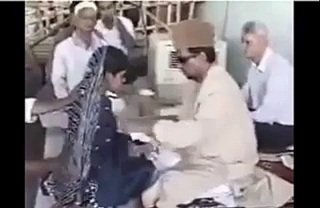 tharki Jali peer baba and 16 year young girl  Video HD 2016
