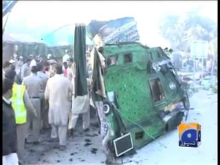 AKSIDENT I RENDE RRUGOR NE PAKISTAN AUTOBUSI PERPLASET DHE SHKAKTON 56 VIKTIMA LAJM