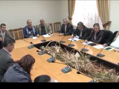 DREJTUESIT E PROJEKTIT “TE PASTROJME SHQIPERINE” TAKIME EDHE NE GJIROKASTER LAJM