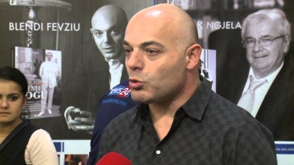 SUKSES PER "AHMET ZOGU, PRESIDENTI QE U BE MBRET"