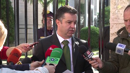 BASHKIA PADIT CANIN PER BLLOKIMIN E KREDISE PER BULEVARDIN E RI