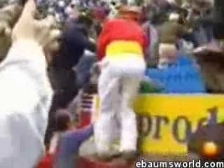 Taureau s'échappant de l'arène