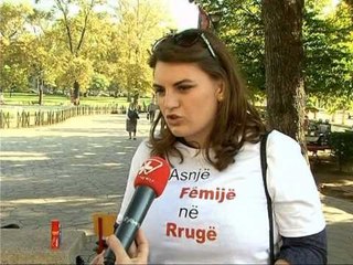 NISMA “JO ME FEMIJE NE RRUGE” LARGON 100 TE PARET,POR 2500 TE TJERE SHFRYTEZOHEN LAJM
