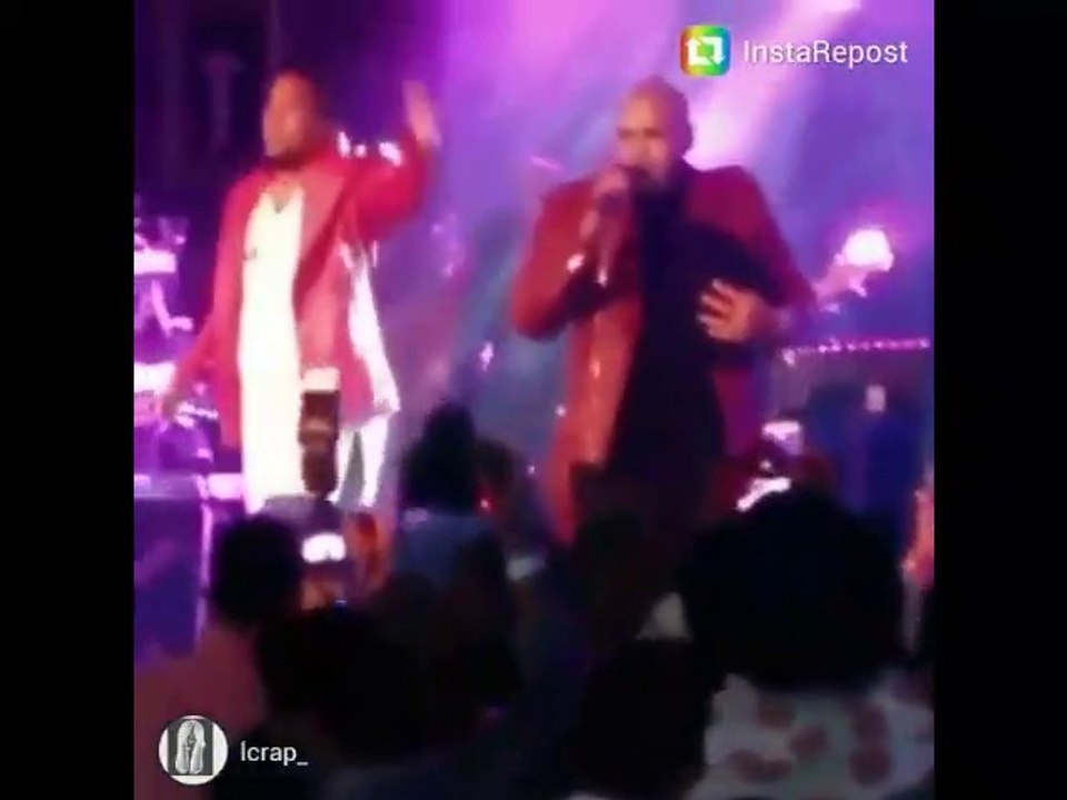 Increíble el apoyo que recibió el lapiz conciente en su concierto cantando junto a LR