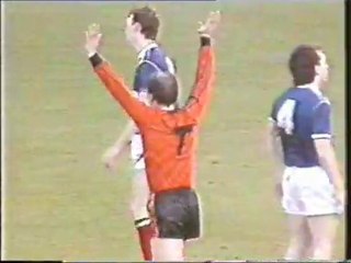 Dundee 0 Dundee United 2 (1987/88)