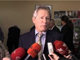 RISHKRIMI I HISTORISE SE LUFTES,HISTORIANI AMERIKAN FISHER E MILO PERPLASEN PER NGJARJET LAJM