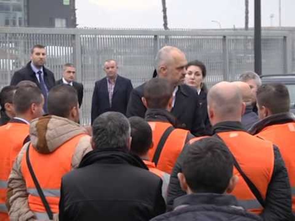 KRYEMINISTRI RAMA NDJEK NJE AKSION KUNDER VJEDHJES SE ENERGJISE ELEKTRIKE NE TIRANE LAJM