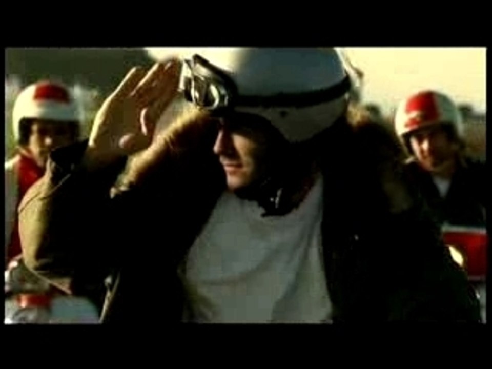 PUB Adidas "road to lisbon"