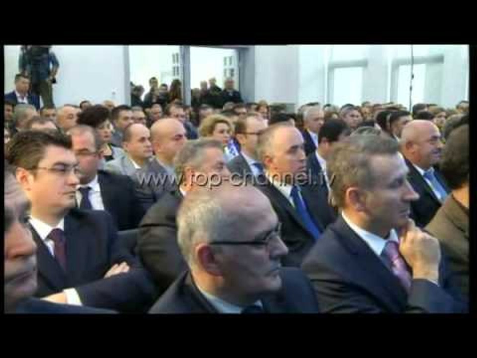 PD përmbyll zgjedhjet partiake. Basha: Ripërtëritje partisë - Top Channel Albania - News - Lajme