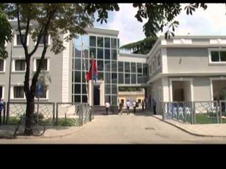 PRANGA AVOKATIT BASHKIM HOXHA,KERCENONTE ME SMS KRYEMINISTRIN EDI RAMA LAJM