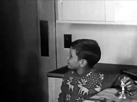 Table Manners Training For Children: Dining Together - 1951's Educational Film - S88TV1