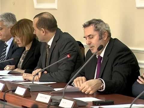 KOMISIONI I LIGJEVE ZBUT GJOBAT PER SHKELJET E SEMAFORIT,DEBATE EDHE PER USHTRINE LAJM