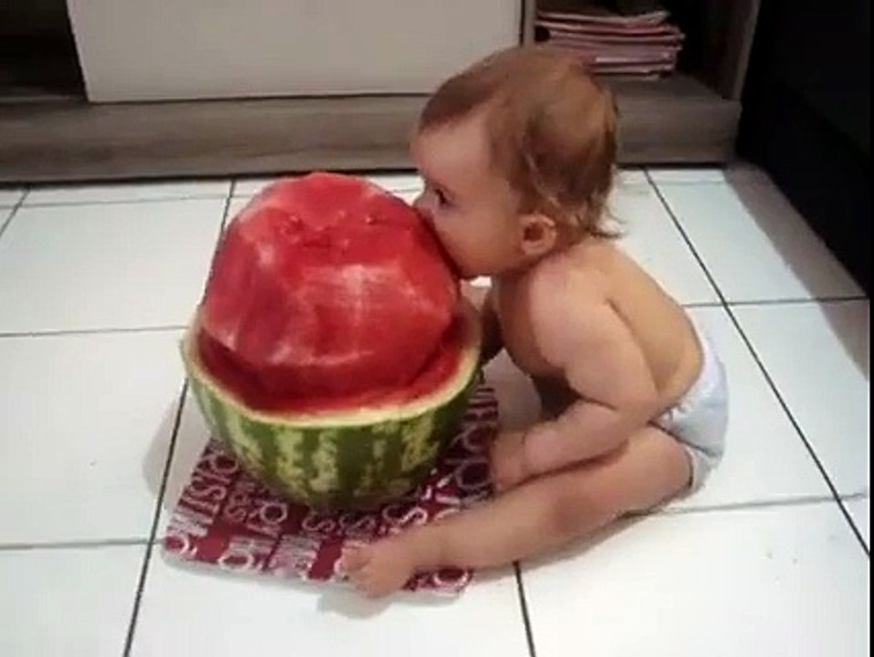 That's how you eat a watermelon