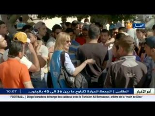 اللاجئون السوريون بين التوافد بحرا و الترحيل برا