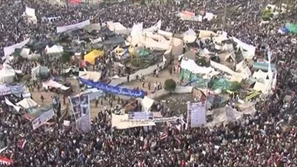 هل يجري الترتيب لشيء ما في مصر؟