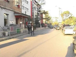 SHTYHET SEANCA NDAJ KOSTANDIN XHUVANIT PAS I PANDEHURI NUK U PARAQIT NE SEANCE LAJM