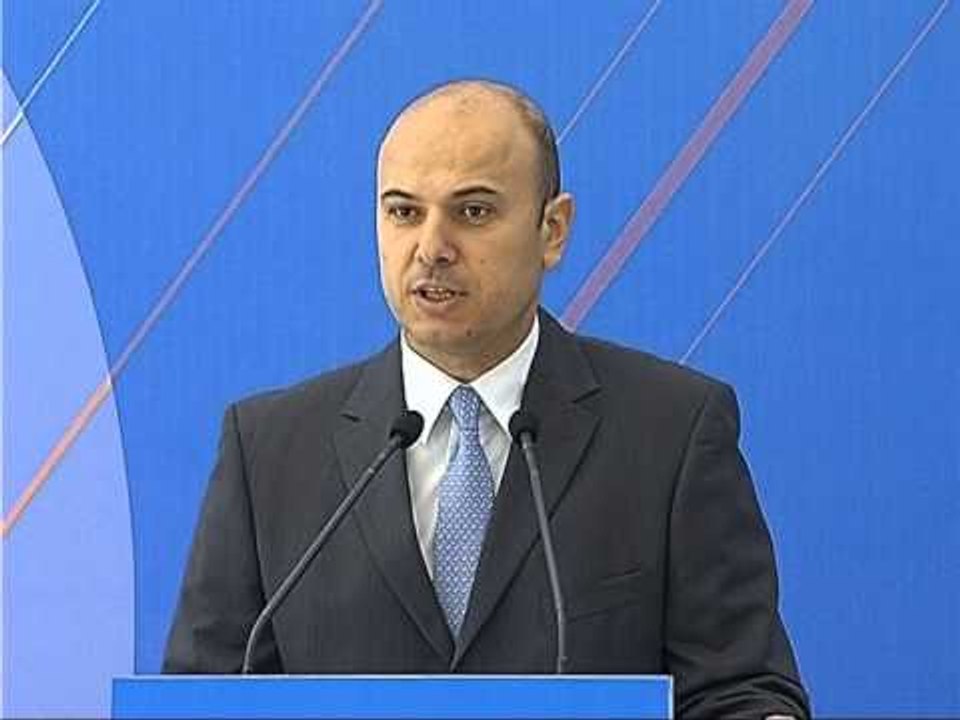 PD AKUZON QEVERINE PER TENDERA KLIENTELISTE PER PYLLEZIMIN,SOCIALISTET E MOHOJNE LAJM