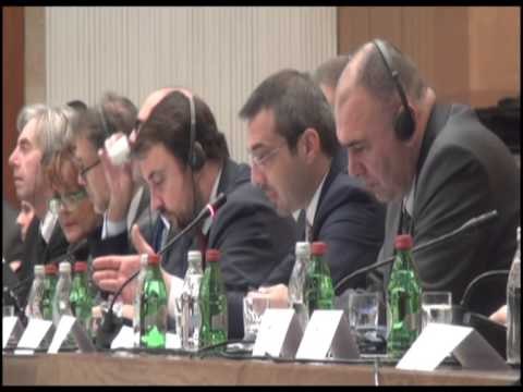 TAHIRI NE SERBI PER FORUMIN KUNDER TERRORIZMIT “DUHET T’I JAPIM FUND BUROKRACIVE” LAJM