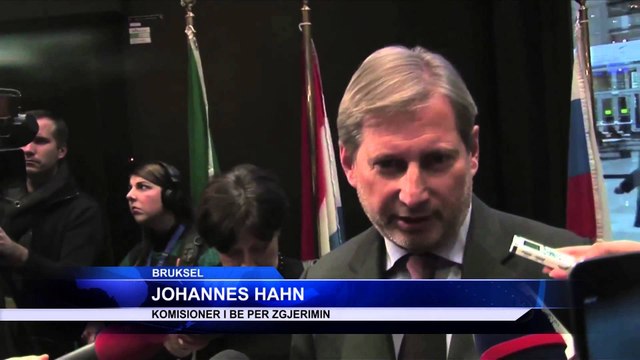 BE NXIT RIKTHIMIN E OPOZITES, JOHANNES HAHN: DEBATI POLITIK VETEM NE KUVEND