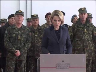 SHQIPERIA NIS 23 FORCA PAQERUAJTESE NE AFGANISTAN,NE CEREMONI MINISTRJA KODHELI LAJM