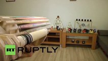 Ukraine- Student builds rubber band machine gun
