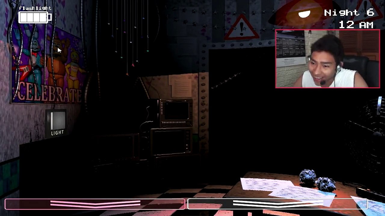 GOLDEN FREDDY (SECRETO) Five Nights At Freddys 2 | Fernanfloo