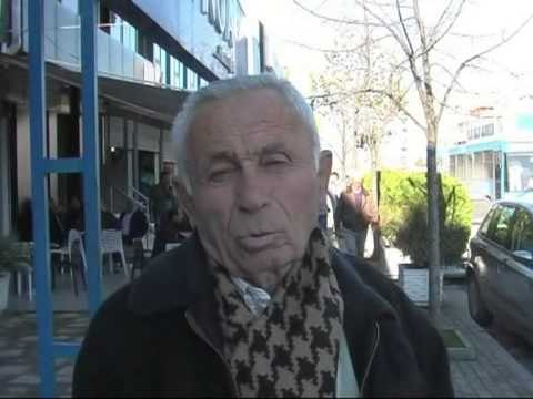 MAKINAT E PARKUARA ANES RRUGEVE NE KAMEZ BLLOKOJNE QARKULLIMIN NORMAL TE MJETEVE LAJM