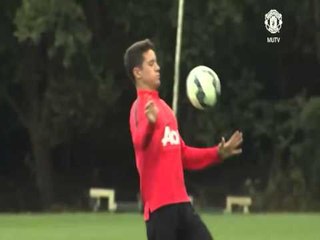 VAN GAAL THYEN TRADITEN 27 VJEÇARE TE MANCHESTERIT LE LOJTARET PUSHIM NE KRISHTLINDJE LAJM