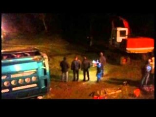 DEL NGA RRUGA AUTOBUSI ME SHQIPTARE PRANE TIVARIT NJE VIKTIME DHE DISA TE PLAGOSUR LAJM