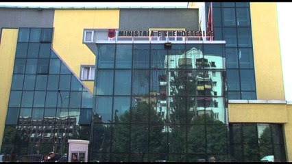 PD: QEVERIA MASHTROI ME SHENDETESINE FALAS