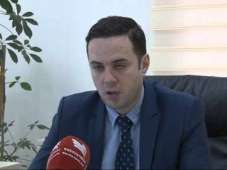 下载视频: EKSPERTET E EKONOMISE NE KOSOVE THONE SE GJATE 2014 U ULEN INVESTIMET E HUAJA LAJM