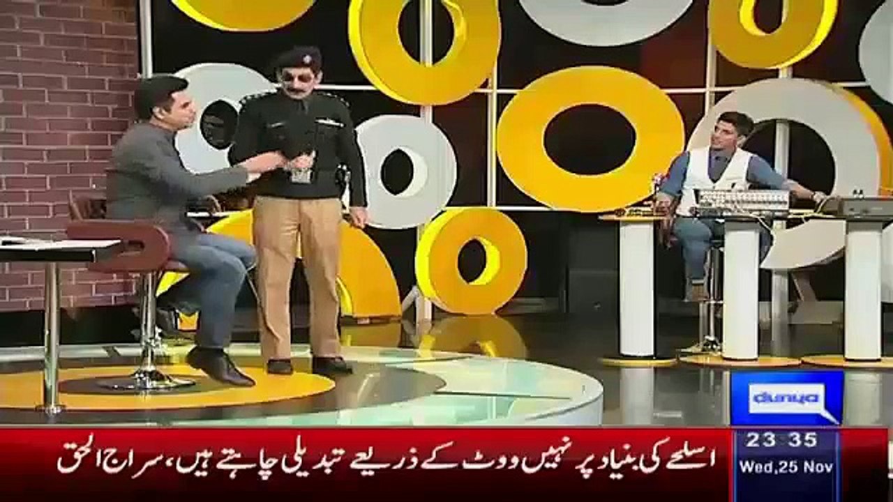 Mathira Sings A Song In Live Show - Pakistani Dramas Online in HD