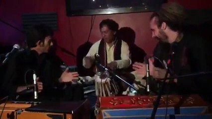 Ustad Dildar Hussain Playing Qawwali Tabla Solo