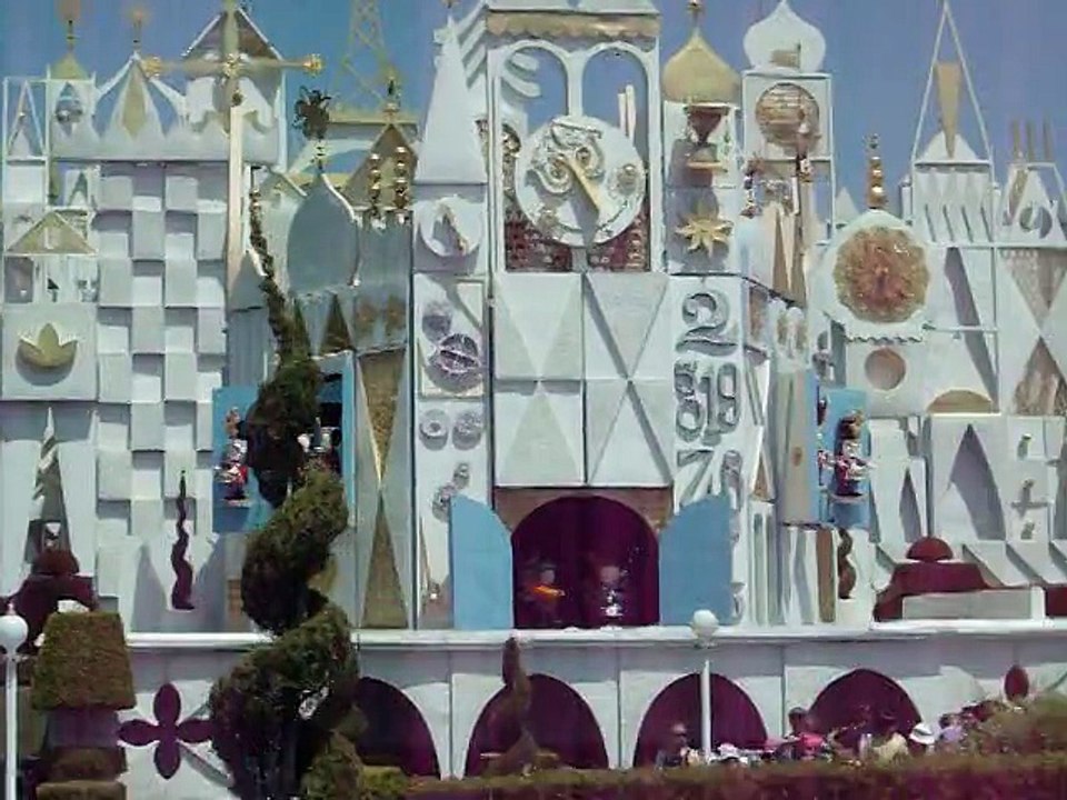 It's a Small World Clock 2009