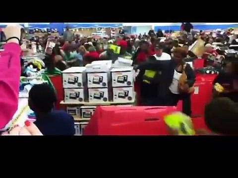 Black Friday 2015 walmart, Best buy, target fights crazy lady steals from KID! black friday 2015