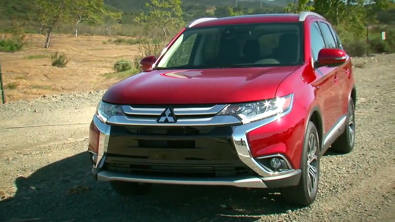 2016 Mitsubishi Outlander. Обновленный Митсубиси Аутлендер.