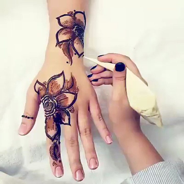mehndi design