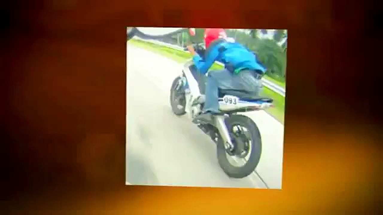 5 ACCIDENTS in ONE MINUTE ! ! !! motorcycle riders nightmare_(640x360)