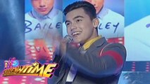 It's Showtime: Bailey sings 