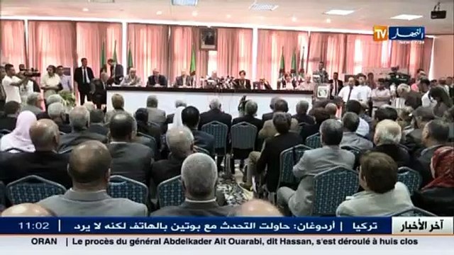 سياسة :الأفلان يتجه نحو قيادة القاطرة من بوابة مبادرته السياسية