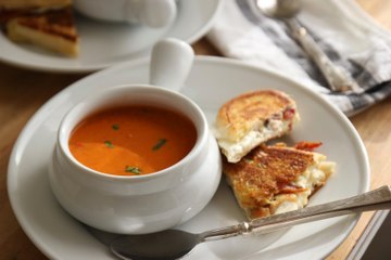 How to Make Tomato Bisque With Chicken Recipe