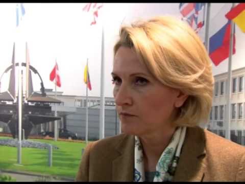 NDALOHEN DY OFICERE KISHIN DIJENI PER LEVIZJET E MAJORIT FEKA JASHTE VENDIT LAJM