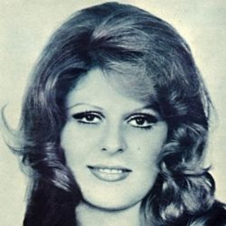 Çayelinden Öteye - Neşe Karaböcek