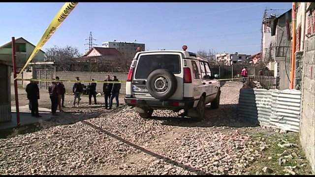 GRABITET NJË BANKË NË TIRANË, AUTORËT MARRIN 2 THASË ME PARA