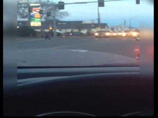 POLICIA VRET NJE PERSON TE ARMATOSUR NE WASHINGTON,VIDEOJA SHKAKTON IRRITIM LAJM
