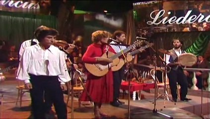 Nuova Compagnia di Canto Popolare - Moresca mia 1981