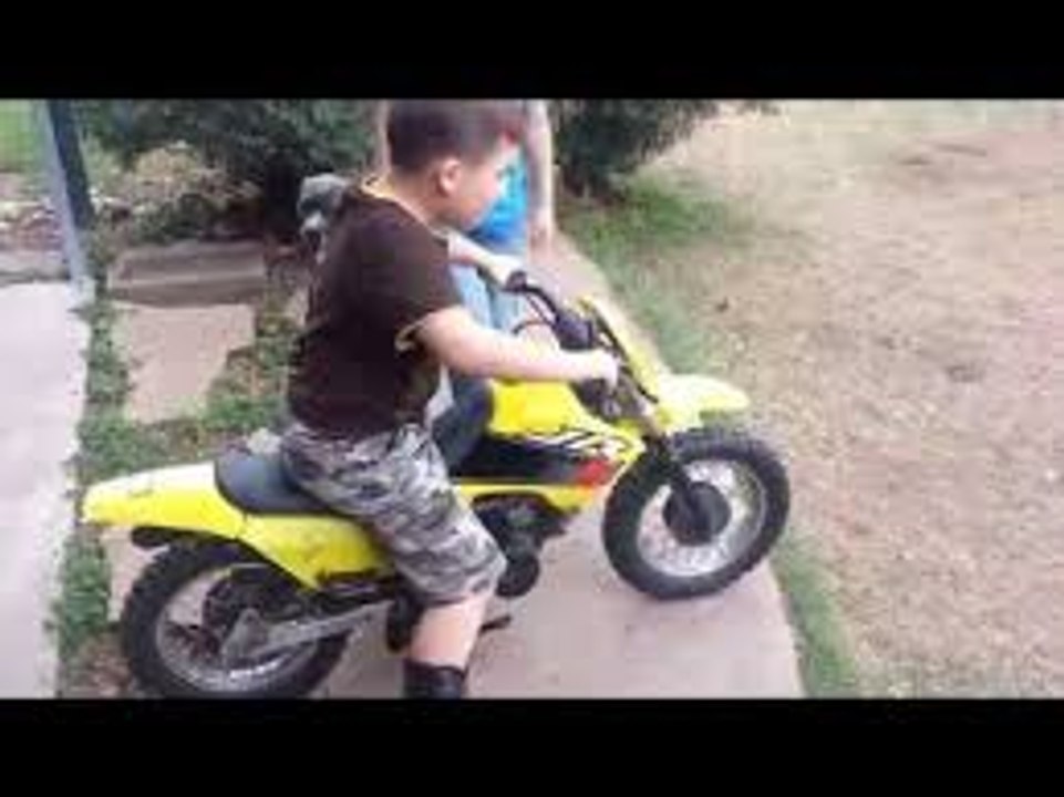 -latest-funny-video-small-kid-showing-stunts-on his mini bike must watch